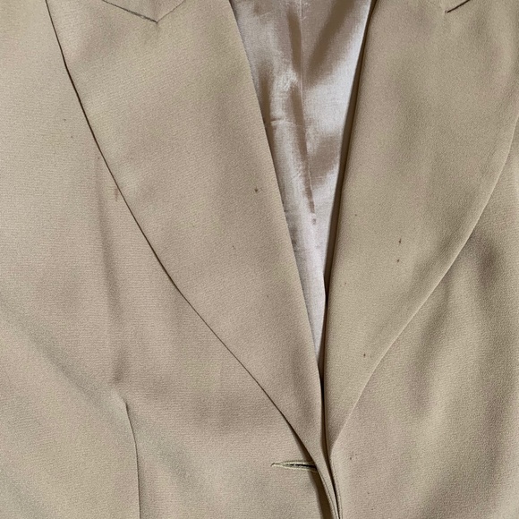 Trilogy | Tan Blazer size 8 - Picture 4 of 8